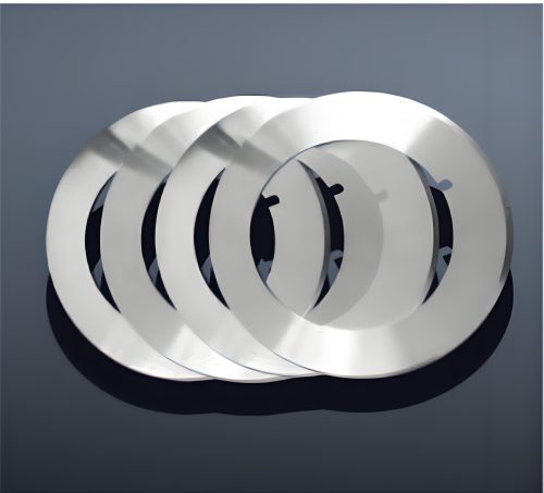 The cutting knife is mainly used for the cutting of items such as paper, film, gold foil, and silver foil. Featured Image